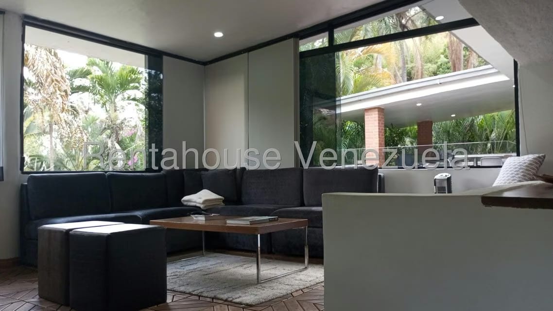 Apartamento (Multiples Niveles) en Alquiler en Colinas del Tamanaco, Distrito Metropolitano - 49