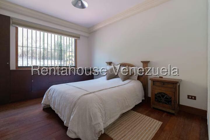 Apartamento (Multiples Niveles) en Alquiler en Colinas del Tamanaco, Distrito Metropolitano - 69