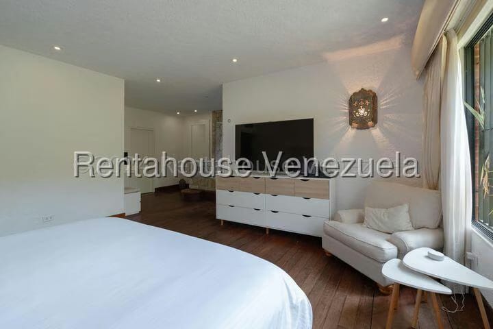 Apartamento (Multiples Niveles) en Alquiler en Colinas del Tamanaco, Distrito Metropolitano - 78