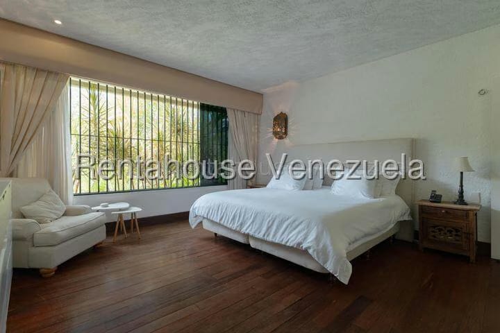 Apartamento (Multiples Niveles) en Alquiler en Colinas del Tamanaco, Distrito Metropolitano - 79