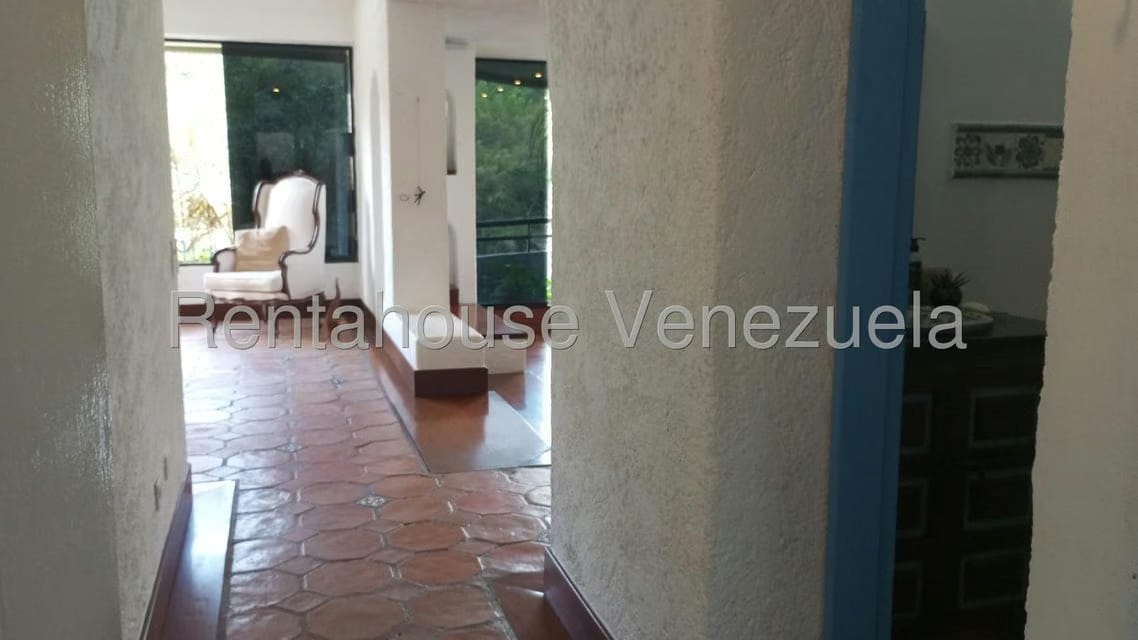 Apartamento (Multiples Niveles) en Alquiler en Colinas del Tamanaco, Distrito Metropolitano - 85