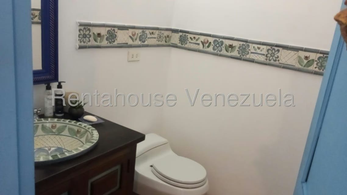 Apartamento (Multiples Niveles) en Alquiler en Colinas del Tamanaco, Distrito Metropolitano - 86