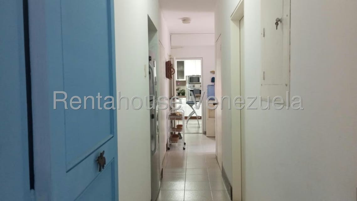 Apartamento (Multiples Niveles) en Alquiler en Colinas del Tamanaco, Distrito Metropolitano - 95