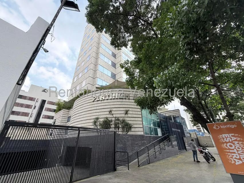 Comercial (Local Comercial) en Alquiler en El Rosal, Distrito Metropolitano