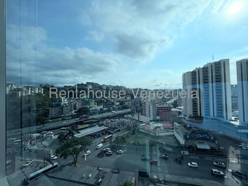 Comercial (Local Comercial) en Alquiler en El Rosal, Distrito Metropolitano - 5