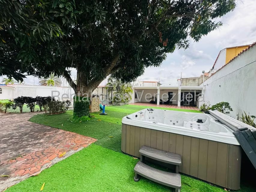 Casa (Duplex) en Venta en La Rosaleda, Lara - 13