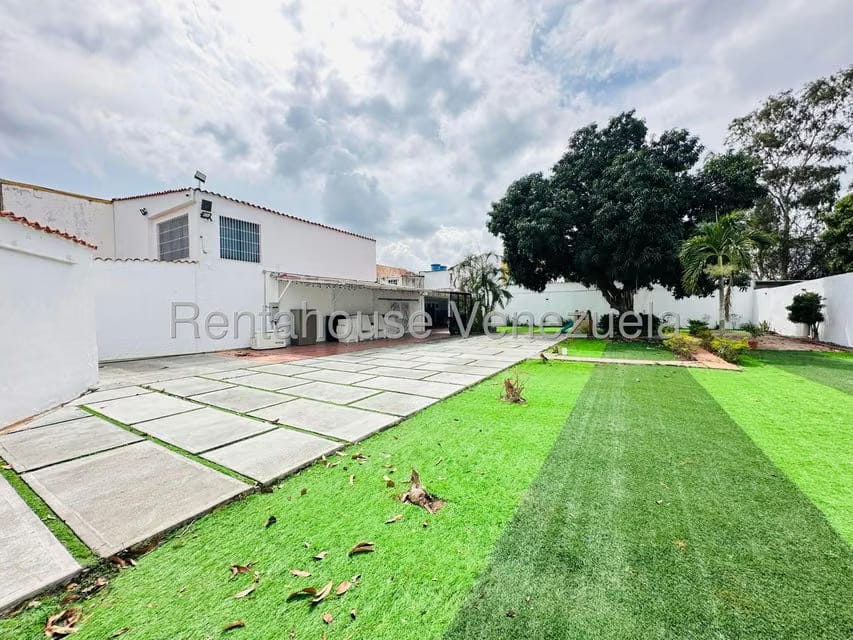 Casa (Duplex) en Venta en La Rosaleda, Lara - 17