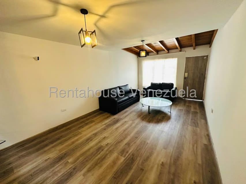 Casa (Duplex) en Venta en La Rosaleda, Lara - 22