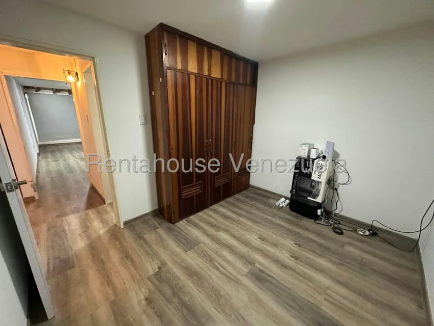 Casa (Duplex) en Venta en La Rosaleda, Lara - 27