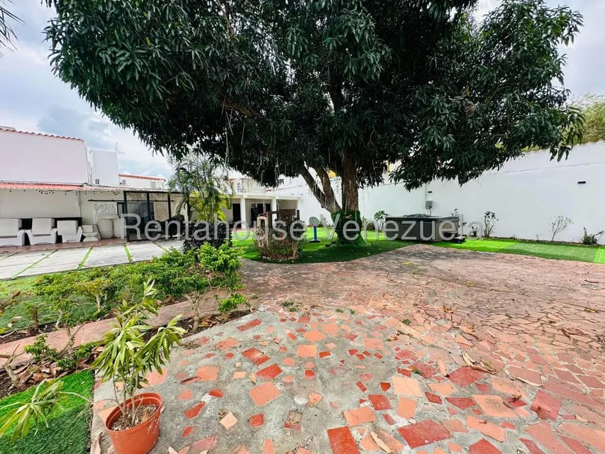 Casa (Duplex) en Venta en La Rosaleda, Lara - 39