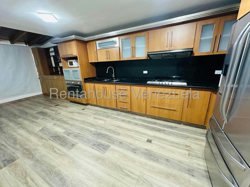 Casa (Duplex) en Venta en La Rosaleda, Lara - 44