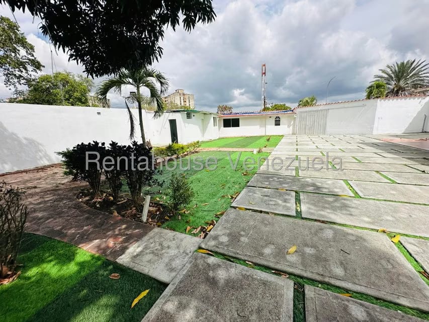 Casa (Duplex) en Venta en La Rosaleda, Lara - 8