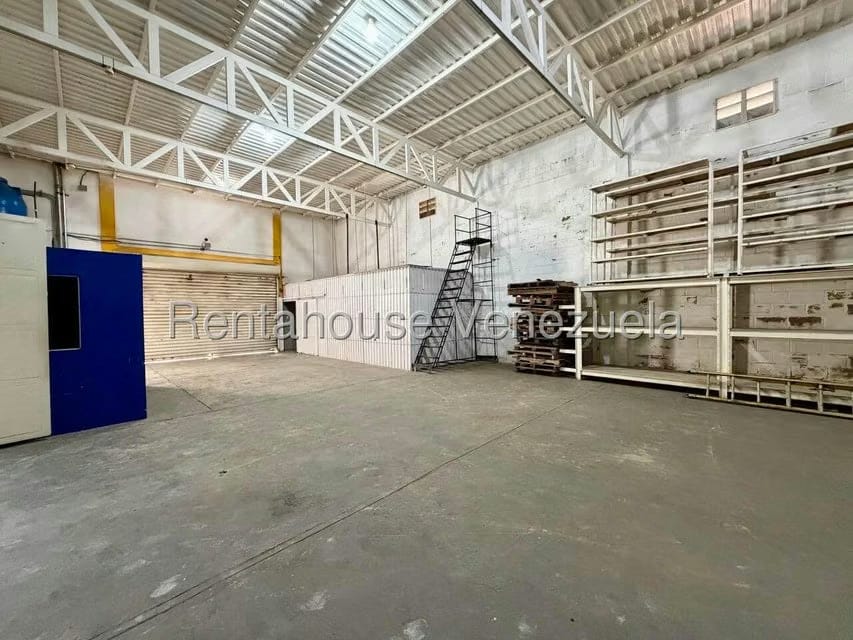 Comercial (Galpon - Deposito) en Alquiler en Centro, Falcon - 9