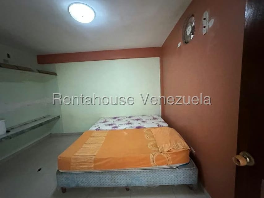 Apartamento (1 Nivel) en Alquiler en Zona Oeste, Lara - 15