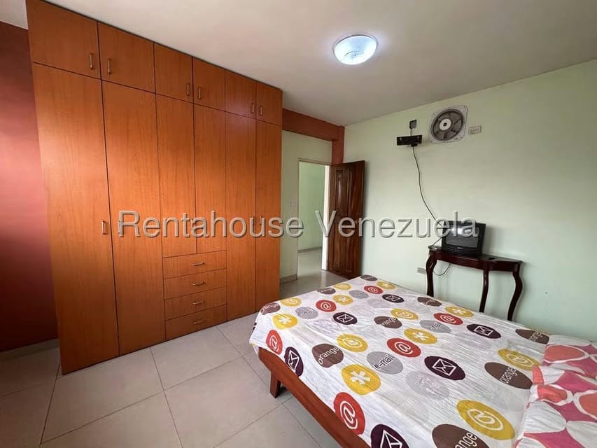 Apartamento (1 Nivel) en Alquiler en Zona Oeste, Lara - 18
