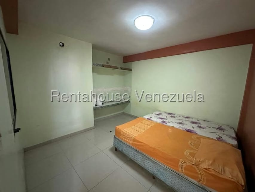 Apartamento (1 Nivel) en Alquiler en Zona Oeste, Lara - 19