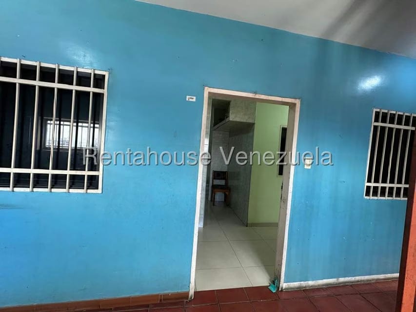 Apartamento (1 Nivel) en Alquiler en Zona Oeste, Lara - 3