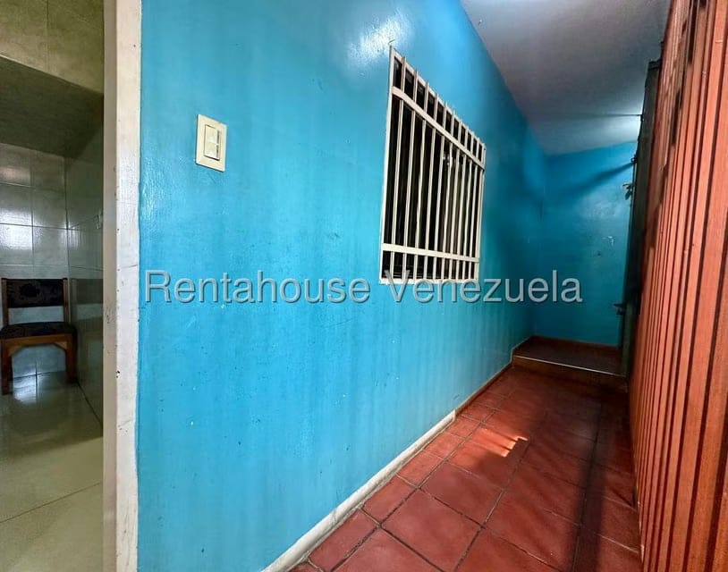 Apartamento (1 Nivel) en Alquiler en Zona Oeste, Lara - 27