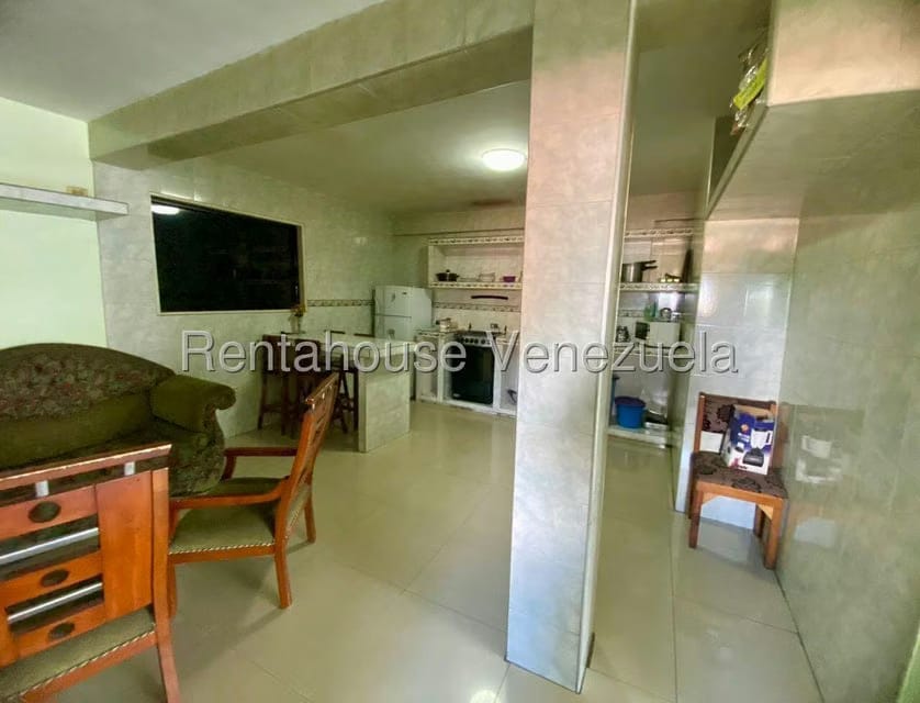 Apartamento (1 Nivel) en Alquiler en Zona Oeste, Lara - 6