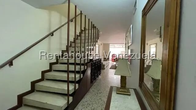 Apartamento (Duplex) en Alquiler en Tierra Negra, Zulia - 3
