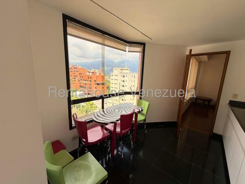 Apartamento (1 Nivel) en Alquiler en Colinas de Valle Arriba, Distrito Metropolitano - 6