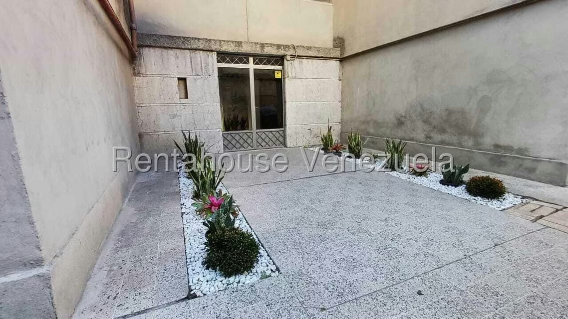 Apartamento (1 Nivel) en Venta en Bello Monte, Distrito Metropolitano - 2