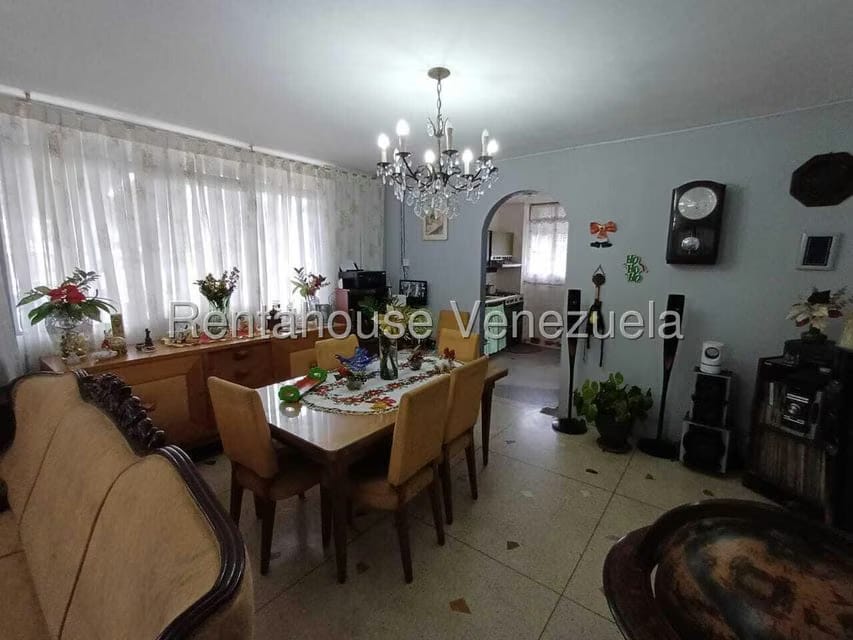 Apartamento (1 Nivel) en Venta en Bello Monte, Distrito Metropolitano - 10