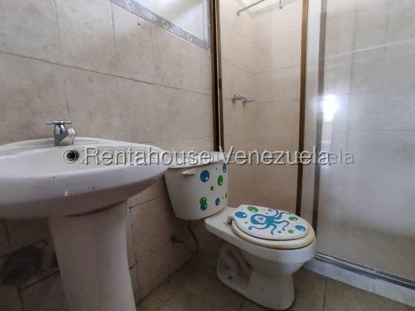 Comercial (Local Comercial) en Alquiler en Zona Este, Lara - 12