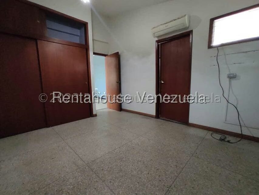 Comercial (Local Comercial) en Alquiler en Zona Este, Lara - 14