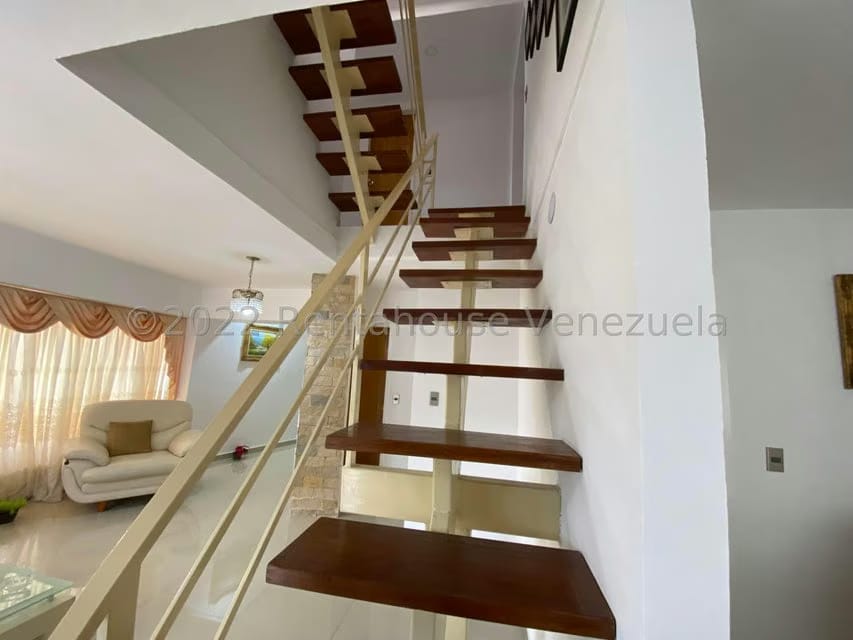 Apartamento (Penthouse) en Venta en Solar del Hatillo, Distrito Metropolitano - 14