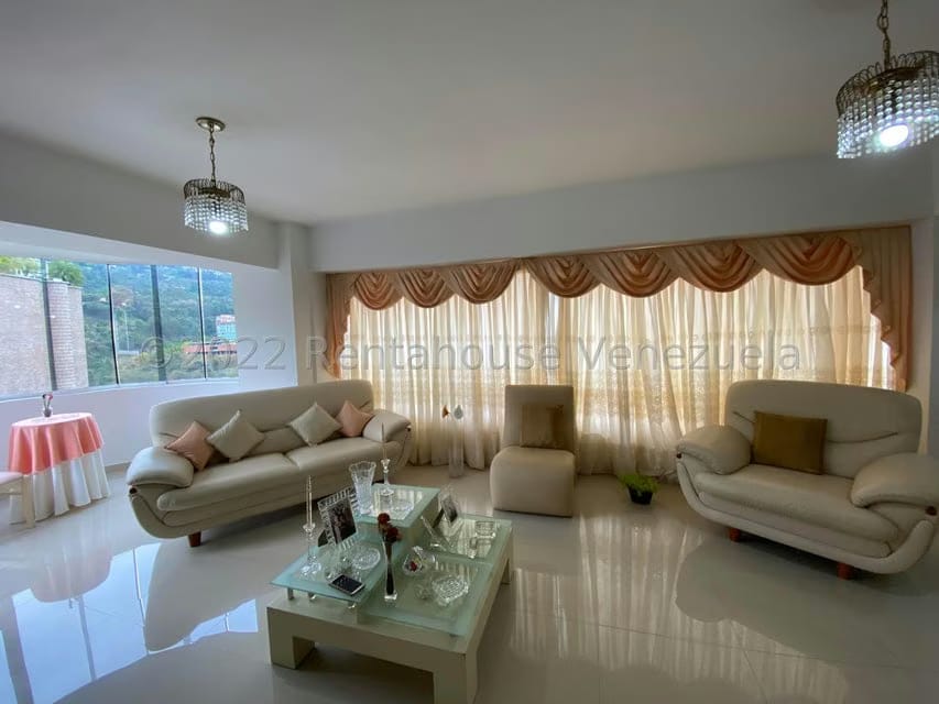 Apartamento (Penthouse) en Venta en Solar del Hatillo, Distrito Metropolitano - 4