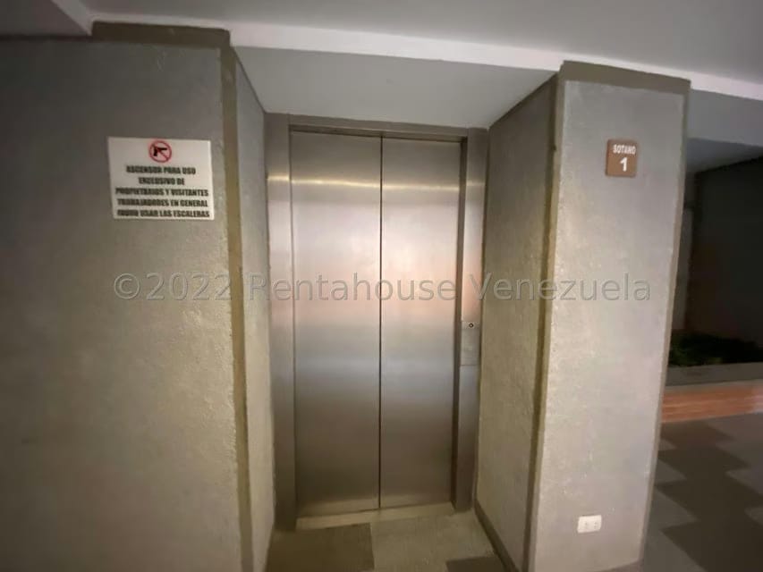 Apartamento (Penthouse) en Venta en Solar del Hatillo, Distrito Metropolitano - 31