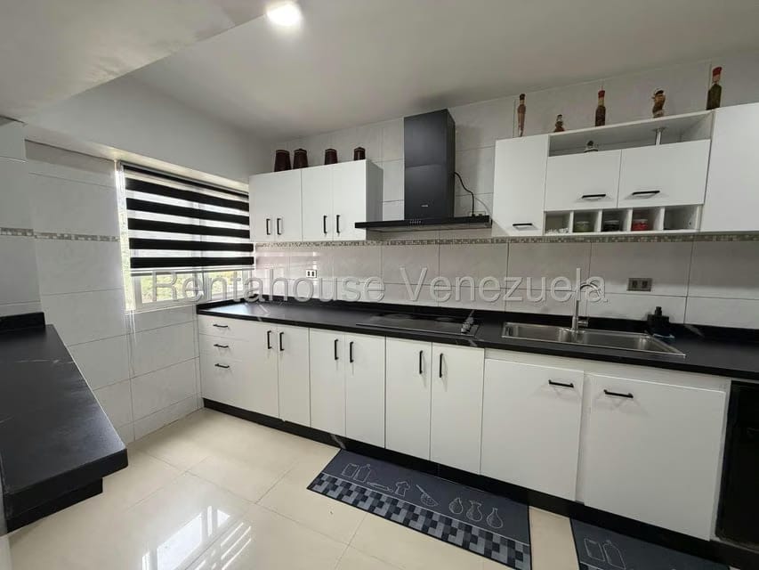 Apartamento (Penthouse) en Venta en Solar del Hatillo, Distrito Metropolitano - 7