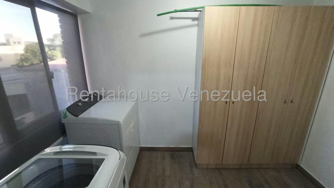 Apartamento (1 Nivel) en Alquiler en Los Samanes, Distrito Metropolitano - 11