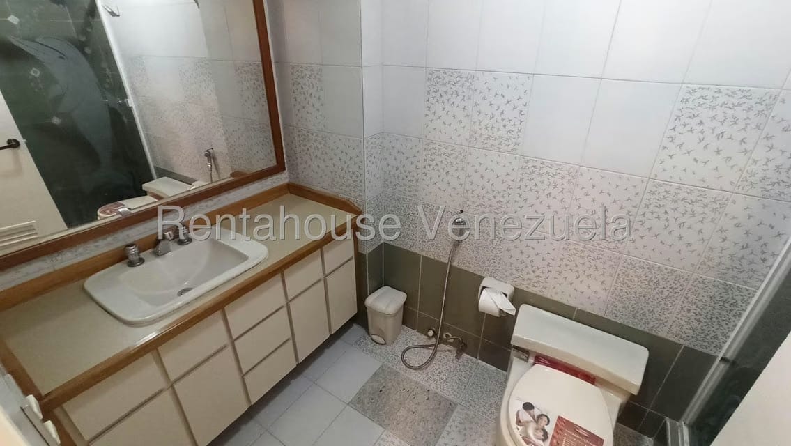 Apartamento (1 Nivel) en Alquiler en Los Samanes, Distrito Metropolitano - 17