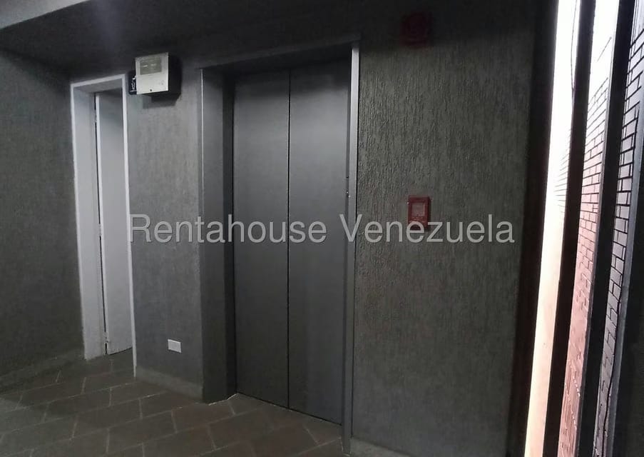 Apartamento (1 Nivel) en Alquiler en Los Samanes, Distrito Metropolitano - 31