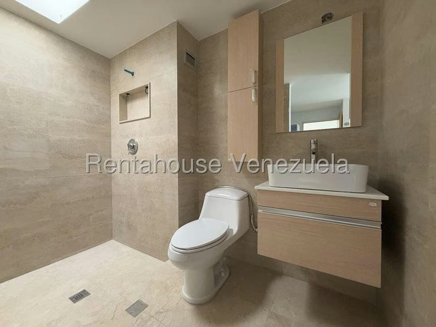 Apartamento (1 Nivel) en Venta en Colinas del Viento, Lara - 36