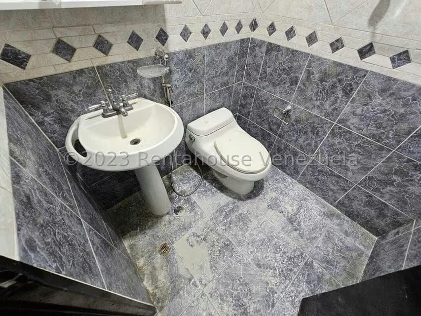Comercial (Local Comercial) en Venta en Barrio La Libertad, Aragua - 32