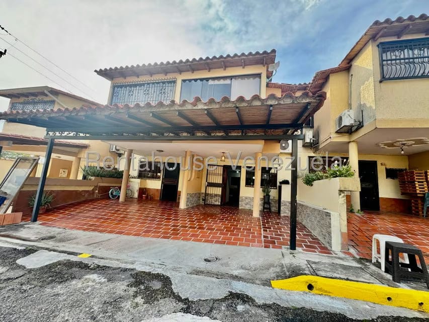 Casa (Duplex) en Venta en Avenida Libertador, Tachira