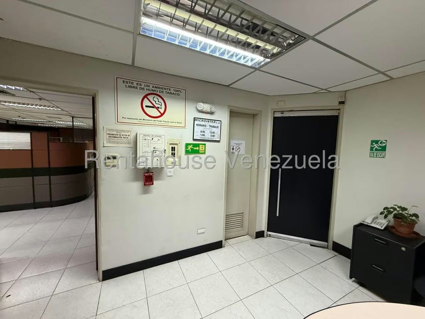 Comercial (Oficina) en Venta en Sabana Grande, Distrito Metropolitano - 26