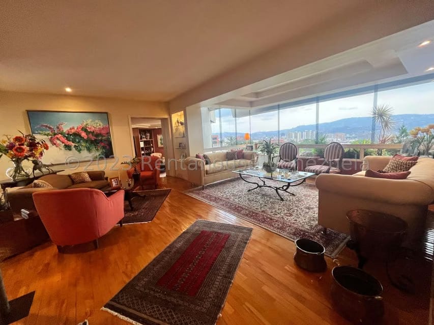 Apartamento (Duplex) en Venta en Los Palos Grandes, Distrito Metropolitano - 6