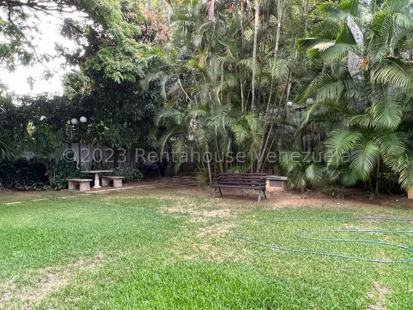 Apartamento (Duplex) en Venta en Los Palos Grandes, Distrito Metropolitano - 59