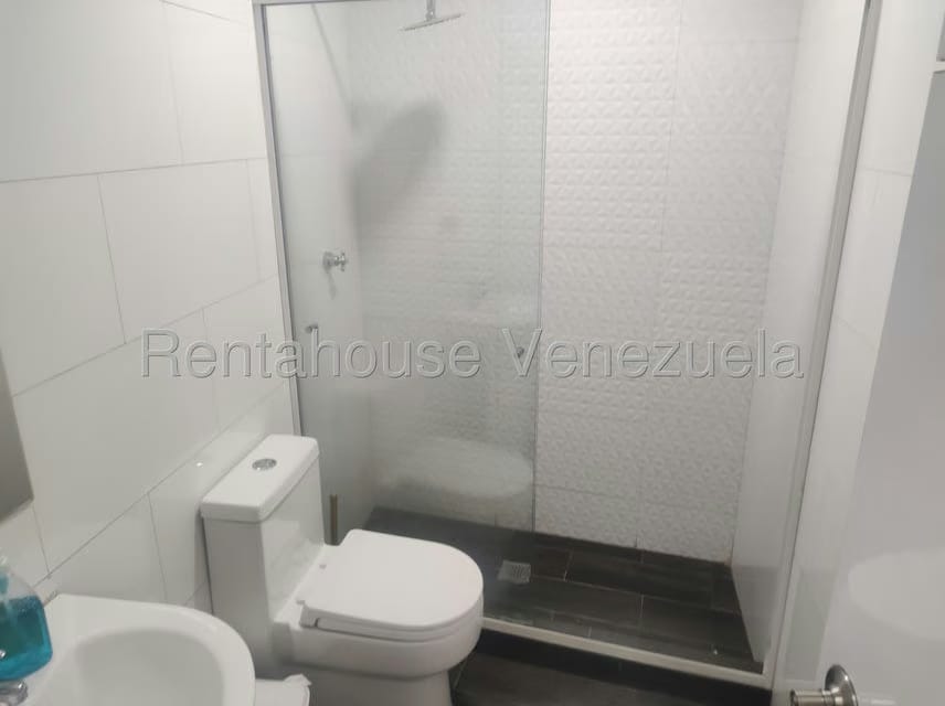 Negocios y Empresas (Automotores) en Venta en Los Dos Caminos, Distrito Metropolitano - 11