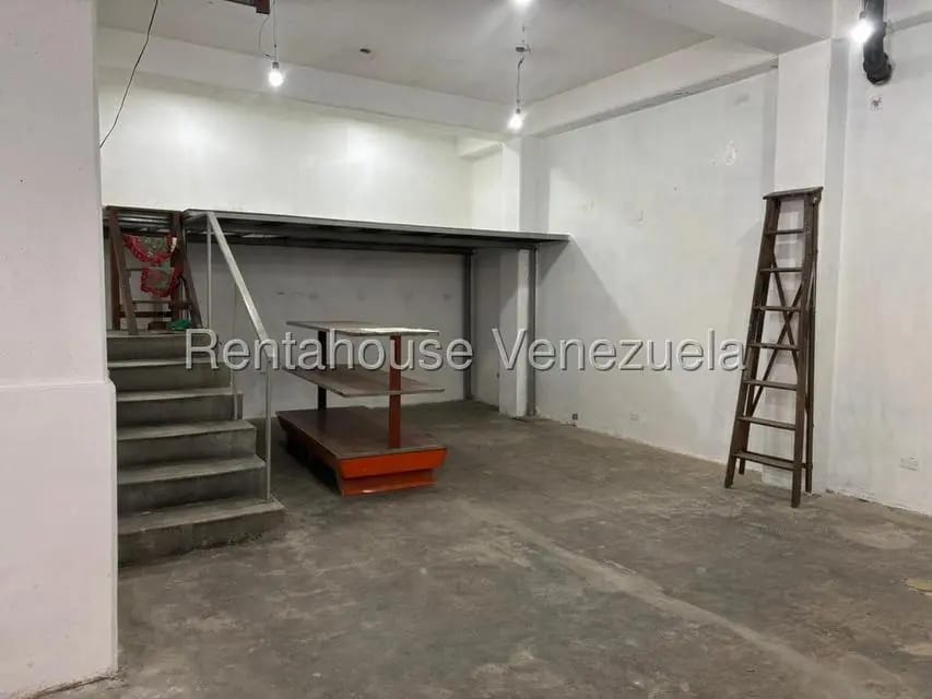 Comercial (Local Comercial) en Alquiler en Parroquia Santa Teresa, Distrito Metropolitano - 7