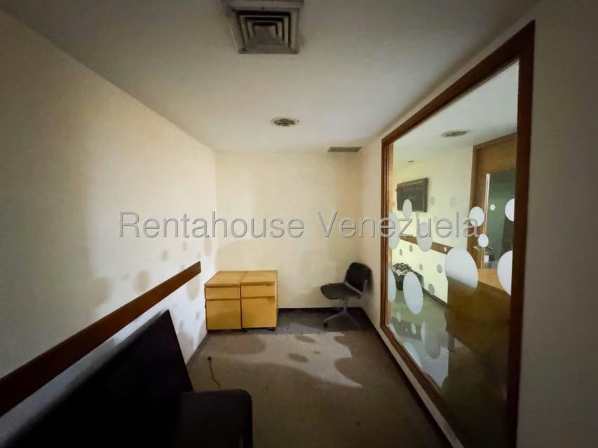 Comercial (Edificio) en Venta en La Urbina, Distrito Metropolitano - 11