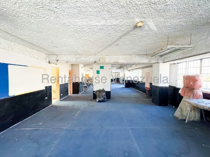 Comercial (Edificio) en Venta en La Urbina, Distrito Metropolitano - 24