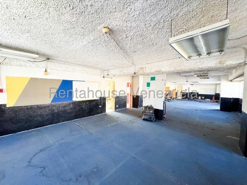 Comercial (Edificio) en Venta en La Urbina, Distrito Metropolitano - 25