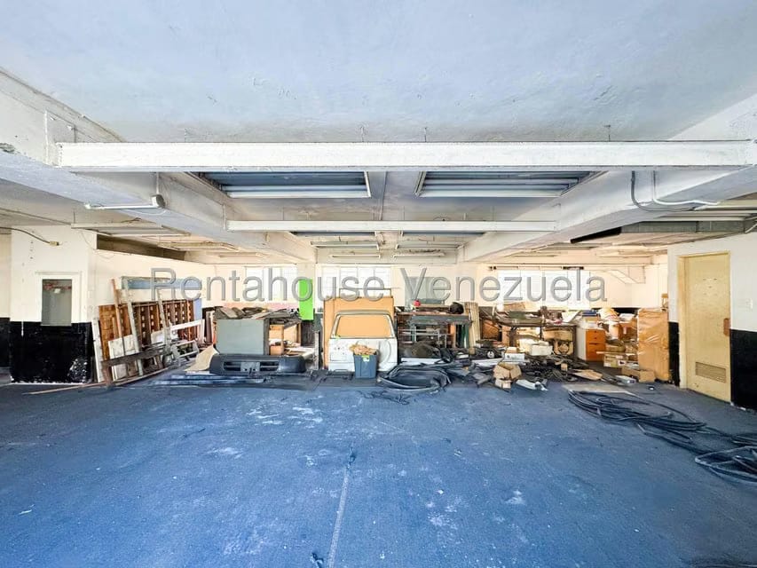 Comercial (Edificio) en Venta en La Urbina, Distrito Metropolitano - 28