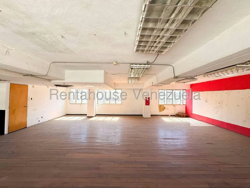 Comercial (Edificio) en Venta en La Urbina, Distrito Metropolitano - 41