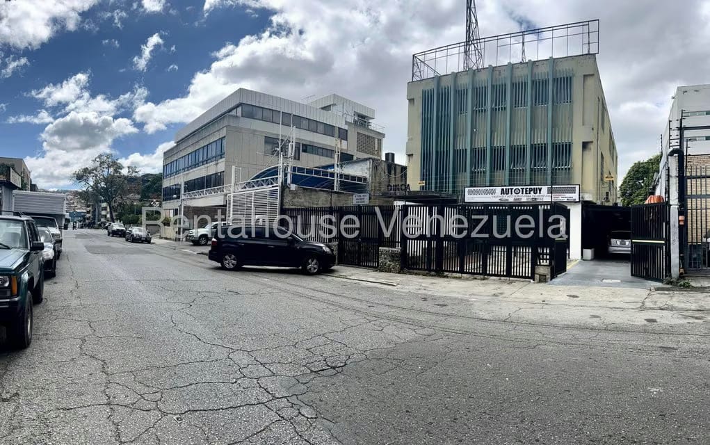 Comercial (Edificio) en Venta en La Urbina, Distrito Metropolitano - 50